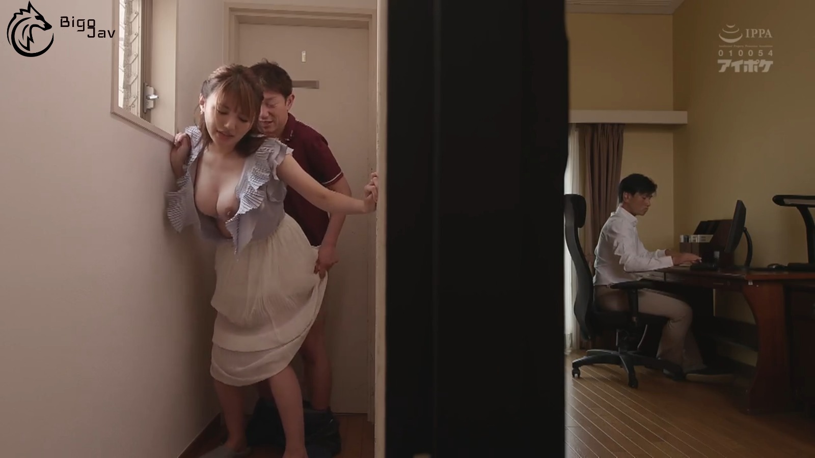 IPX-982 Sister-in-law And Brother-in-law Are Sex Friends! ? In The Long Skirt We Secrets Request Immediate Creampie ! ? Continuous Etch Of Heart Pound